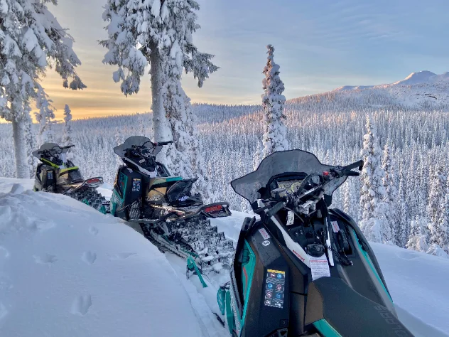 Skoter, Ski-Doo Summit eller Lynx